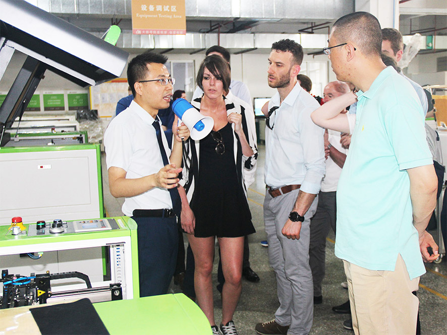 Ӣ�������������Ǵ�ѧ��ѧ�����б�׼������