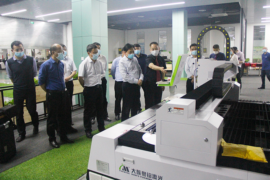 ��׿���ܵ���ϸ��������ʶ����ob�羺���ŵĹ�ҵ�ṹ�����������Ƚ��ԡ�����װ��ˮƽ����ƷӦ��