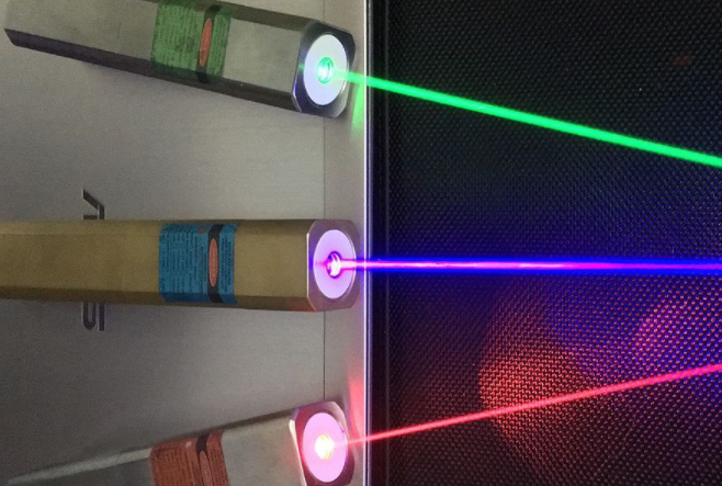 ���˼����и����������������