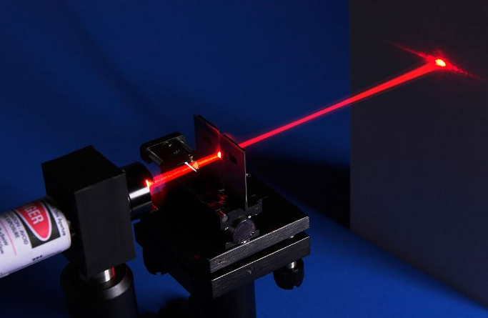 �뵼�弤�⺸�ӻ��ļ�����ɢ��Ҫ��