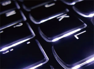 ��ɫ���̼��������