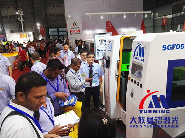 2015 CISMA缝制装备展首日，，，，富家ob电竞惊艳全场