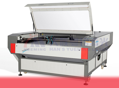 如诗般衣饰，，，，，，，，来自布料激光切割机